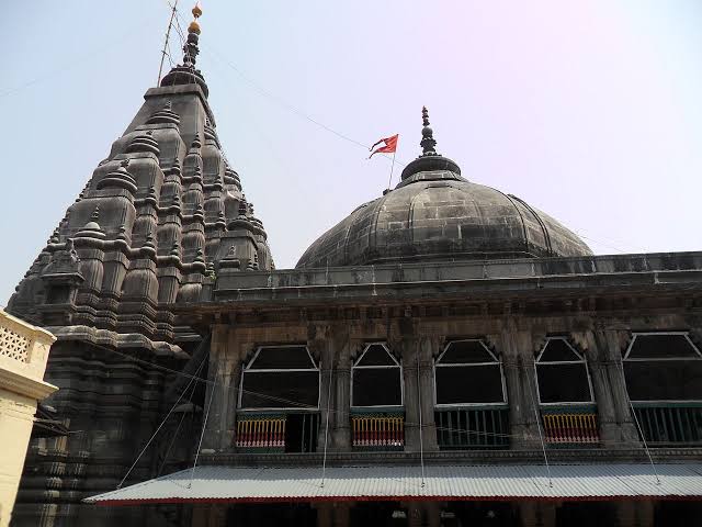 Vishnupad Temple